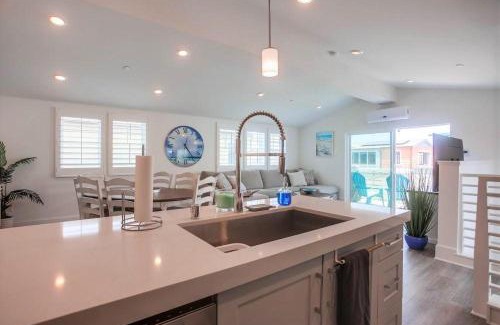 Central Mission Beach House | Bayside Cove 2