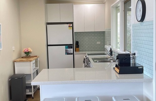 Dromana House | BAYSIDE ESCAPE - AMAZING VIEWS OF THE CITY & THE BAYnGREAT FAMILY GETAWAY