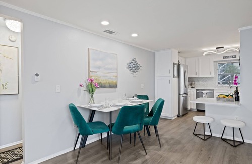 Siesta Key Condo | Bayside Escape-Condo w/Dock, Pool, and Near Beach