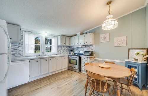 Deep Hole House | Bayside Haven - Dog Friendly!