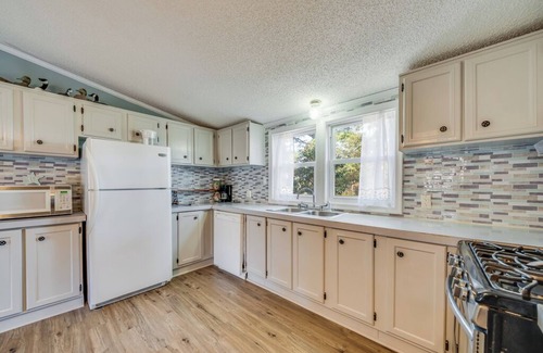 Deep Hole House | Bayside Haven - Dog Friendly!