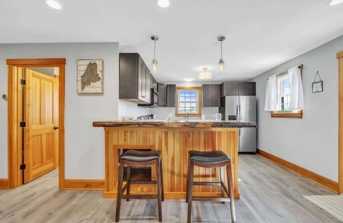 Trenton Apartment | Bayside Landing- 2 bed & 15 mins to Acadia!