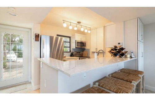 Key Largo Condo | Bayside Paradise with Ample Amenities
