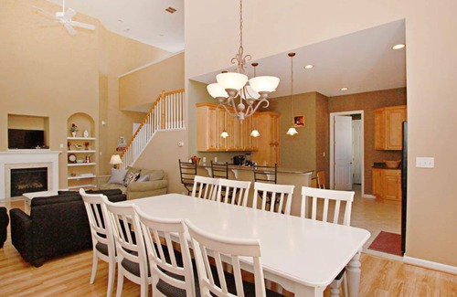 The Commons House | Bayside Resort house w/shared sauna, private gas grill, golf on-site & fireplace