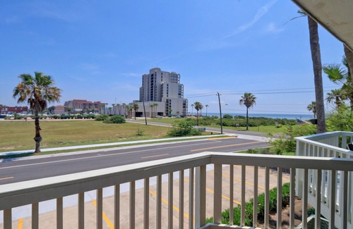 South Padre Island Condo | Bayside Retreat with a View By Rent On Padre
