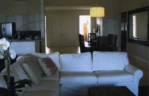 Alice Town House | Bayside Single Family Home 4 BR 4 BA (Decorator Furnished) Bimini Bay Bahamas