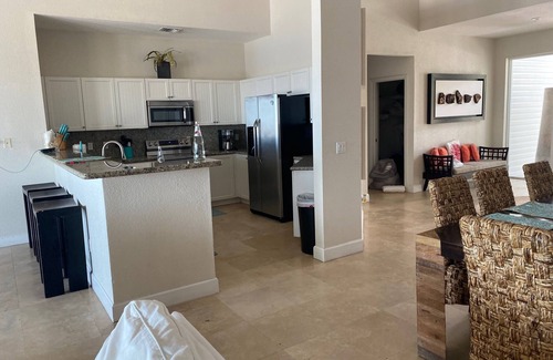 Alice Town House | Bayside Single-Family Home 4 BR 4 BA Bimini Bay Bahamas