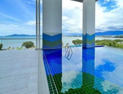Likas Apartment | Baysuites Likas 9pax City Views L 21 near kk town