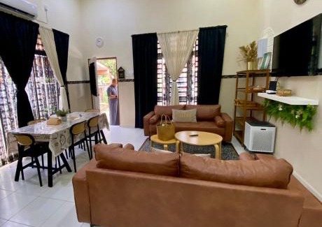 Kuantan House | Bayt Al - Jazmy Musliim only