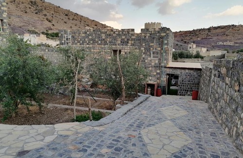 Sayq Ski Chalet | BAYT ALHAGAR RESIDANCE