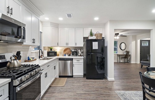 Baytown House | Baytown Family Oasis: Large Private Yard | Pets OK