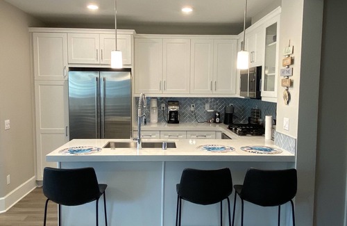 Central Mission Beach House | Bayview 3BR 2BA is a family paradise: Toys included!