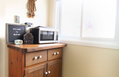 Meaford House | BAYVIEW AND SUNRISE! 1 bedroom close to ski hills and Bruce County