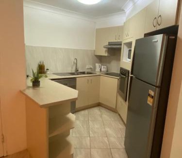Runaway Bay Apartment | Bayview Bay Apartments and Marina
