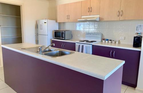 Kingscote House | Bayview Beach House Apartment No 2