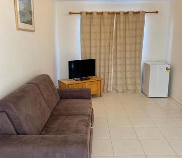 Kingscote Apartment | Bayview Beach House Apartment No 1