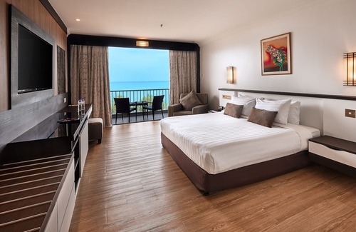 Batu Ferringhi Hotel | Bayview Beach Resort