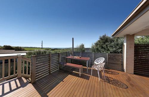 Surf Beach House | Bayview Bliss