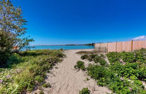 West Yarmouth House | Bayview Bliss