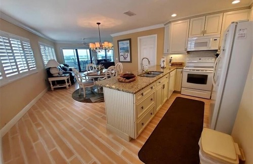 Bradenton Beach Condo | Bayview Condo H - Anna Maria Island - Condo 2 Bedroom/2 Bath bay view,.