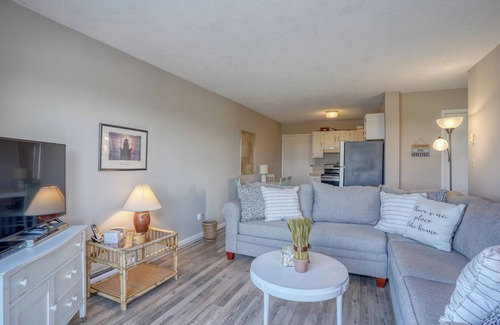 Lewes Condo | Bayview Condo right on Lewes Beach