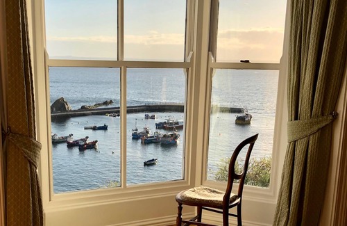 Mevagissey Cottage | Bayview Cottage - Breathtaking Harbour and Sea Views, with Complimentary Parking
