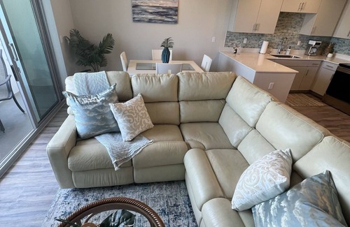 North Trail Condo | Bayview Getaway! Sarasota FL