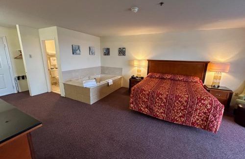 Crescent City Hotel | Bayview Inn