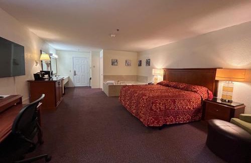 Crescent City Hotel | Bayview Inn