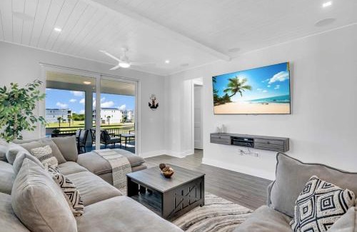 Cortez House | Bayview Pointe