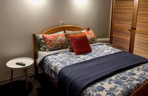 Goughs Bay House | Bayview Retreat - Enjoy watersports at Lake Eildon
