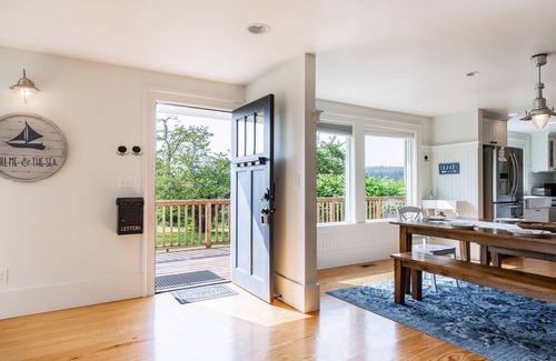Langley House | Bayview Together Farm by AvantStay | A+ Location