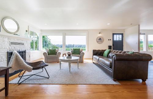 Langley House | Bayview Together Farm by AvantStay A Location