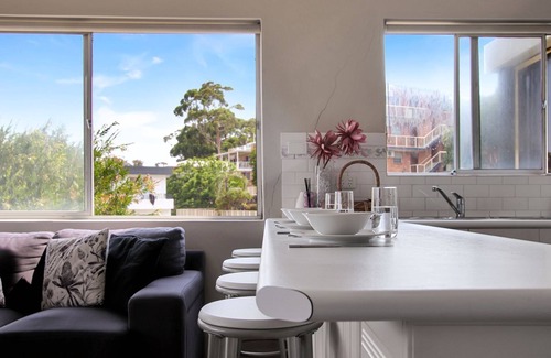 Nelson Bay Apartment | Bayview Towers, 1/15 Victoria Pde, Nelson Bay- Sunny beachfront apartment with panoramic views