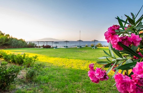 Amoudi Apartment | Baywatch 13 right on the water