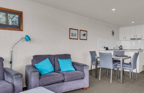 Merimbula Apartment | Baywatch 5 - Perfect Location & Beautiful Views