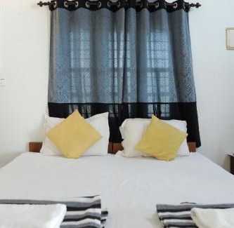 Sea View Ward Resort | Baywatch Beach Resort