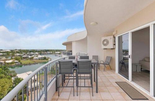 Cullen Bay Apartment | Baywatch Escape - Beachside Living near Darwin CBD