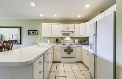 Heron Harbour Isle Apartment | Baywatch III