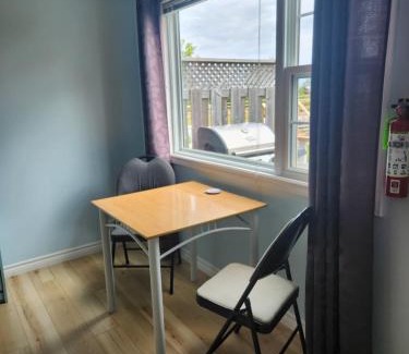 Brackley Beach Resort | Baywatch Lighthouse Cottages & Motel