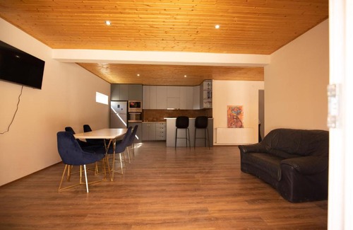 Bazaleti Apartment | Bazaleti Gift