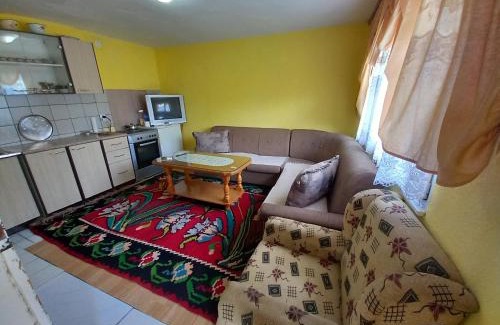 Zenica-Doboj Canton Apartment | Bazeni-Etno selo u Visokom