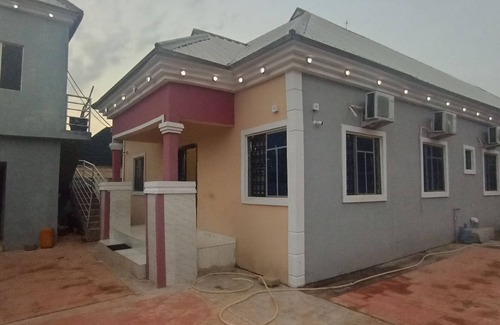 Benin City House | BB GUEST HOUSE