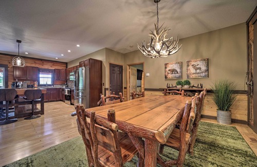 Franklin Cabin | BBQ Ready: Secluded Franklin Getaway w/Rec Room