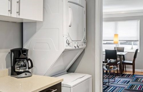 Loring Heights Apartment | (BC2bF) Quick + Easy Virtual Check In w/Free Parking