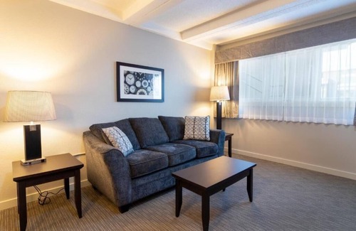 Fort McMurray Hotel | BCMInns Fort McMurray