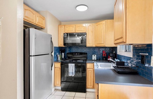 Highline Apartment | BD35 2b1b Apt Unit 2 @S Seattle close to airport