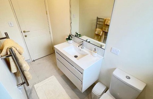 Beachlands House | Be My Guest in Beachlands