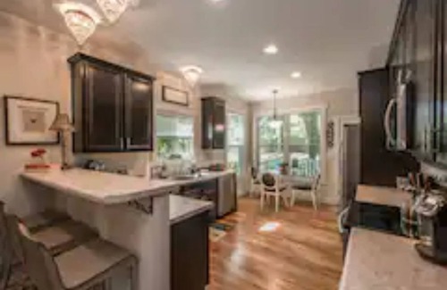 Skyland House | Be our guest-3-bedroom house in a great location!