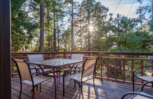 Fern Valley Cabin | Be Pine Vacation Home